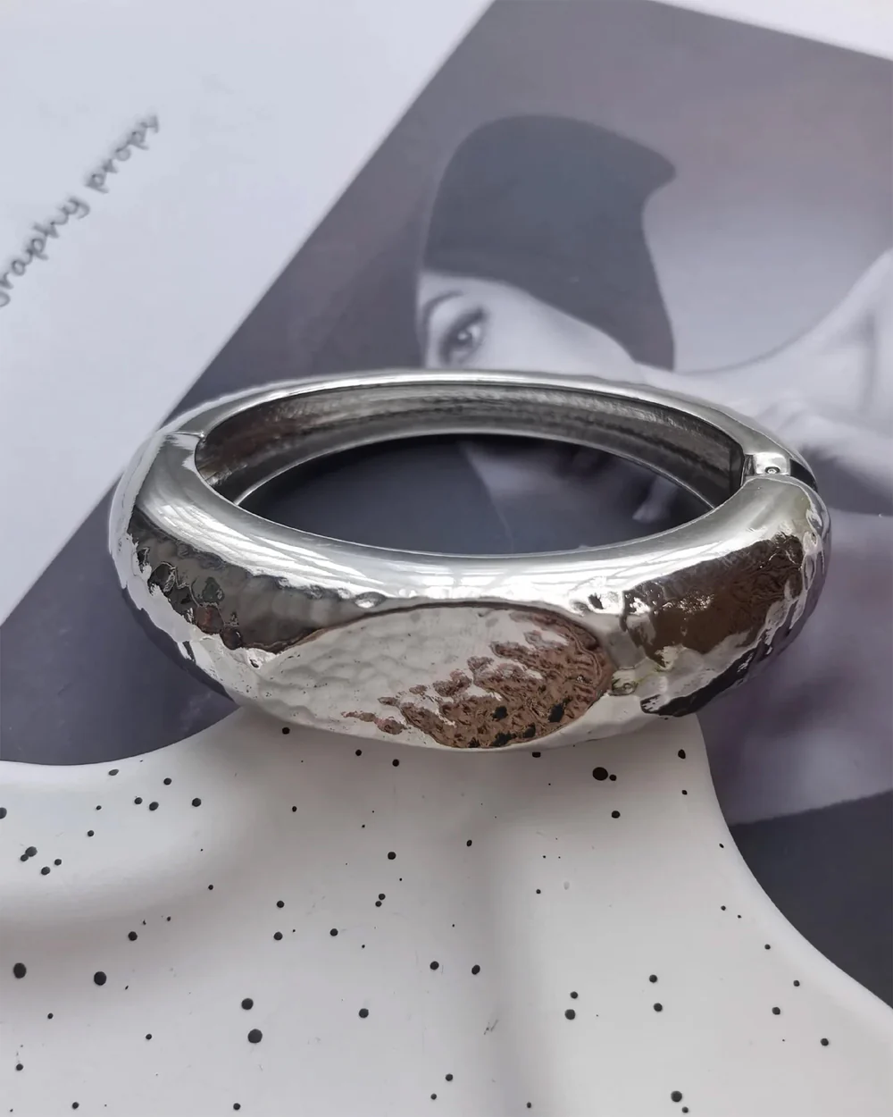 Women's Metal Kara - Silver