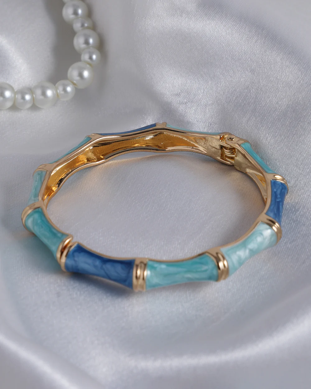 Eminent Women’s Metal Kara