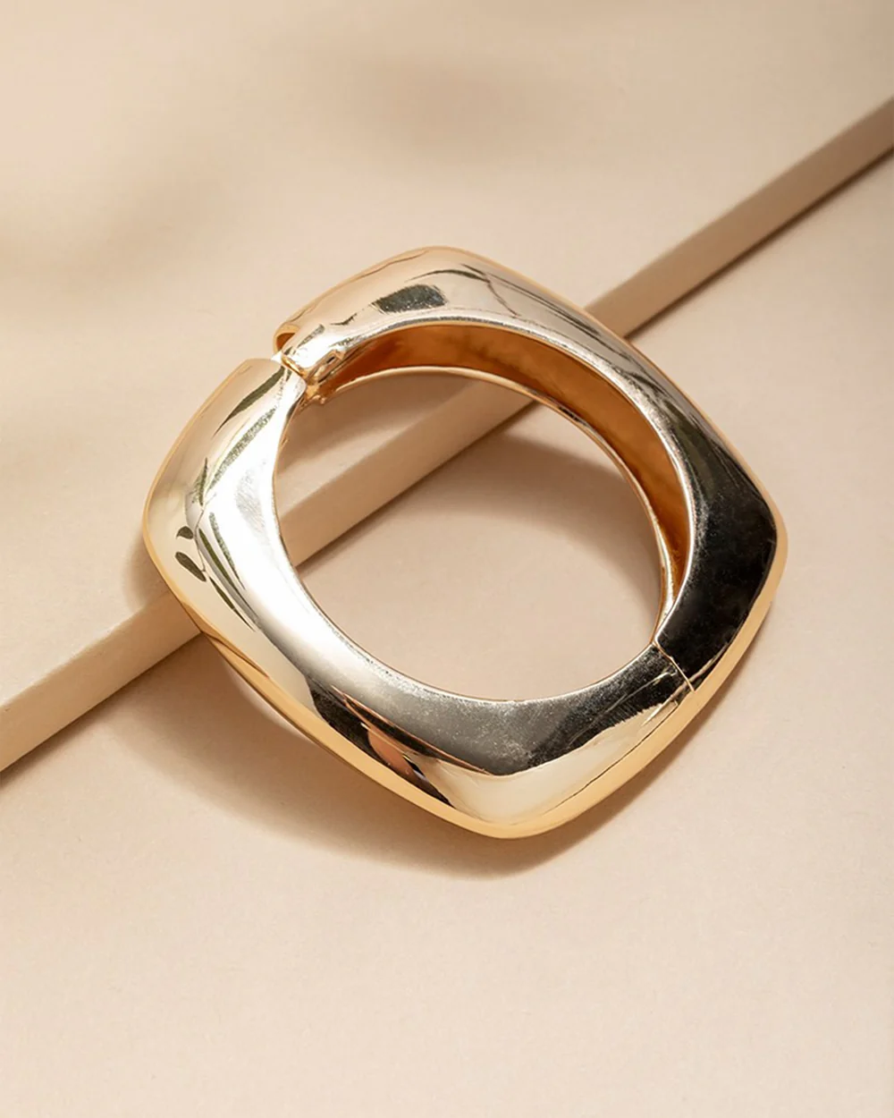 Women's Metal Kara - Golden