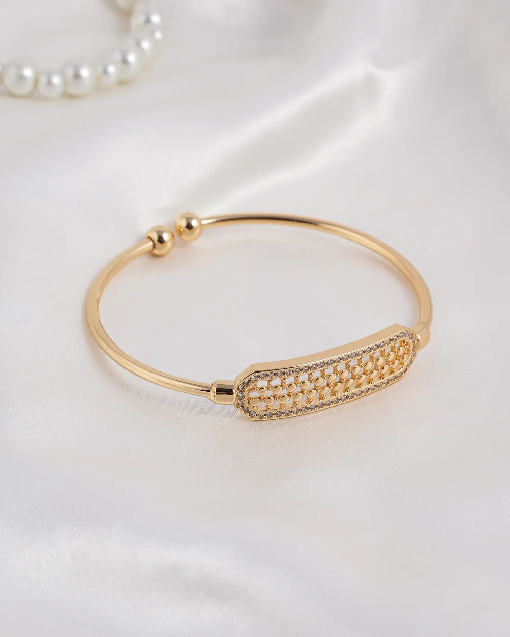 Eminent Women's Ring